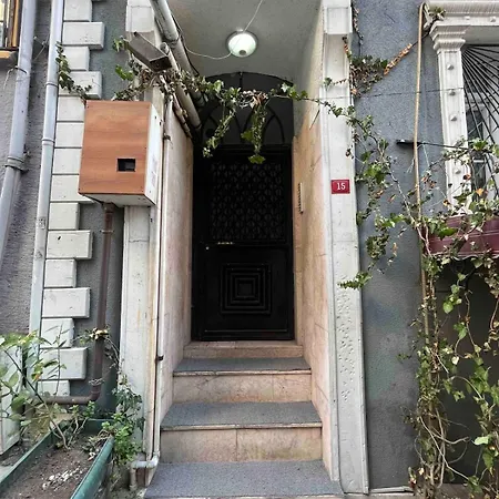 Amur Hotel Apartment